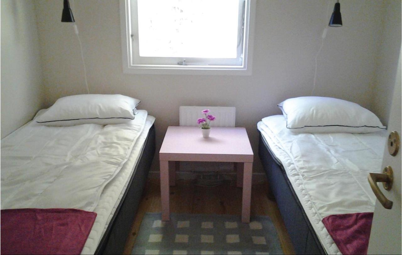 2 Bedroom Lovely Home In Amal Animskog Bagian luar foto