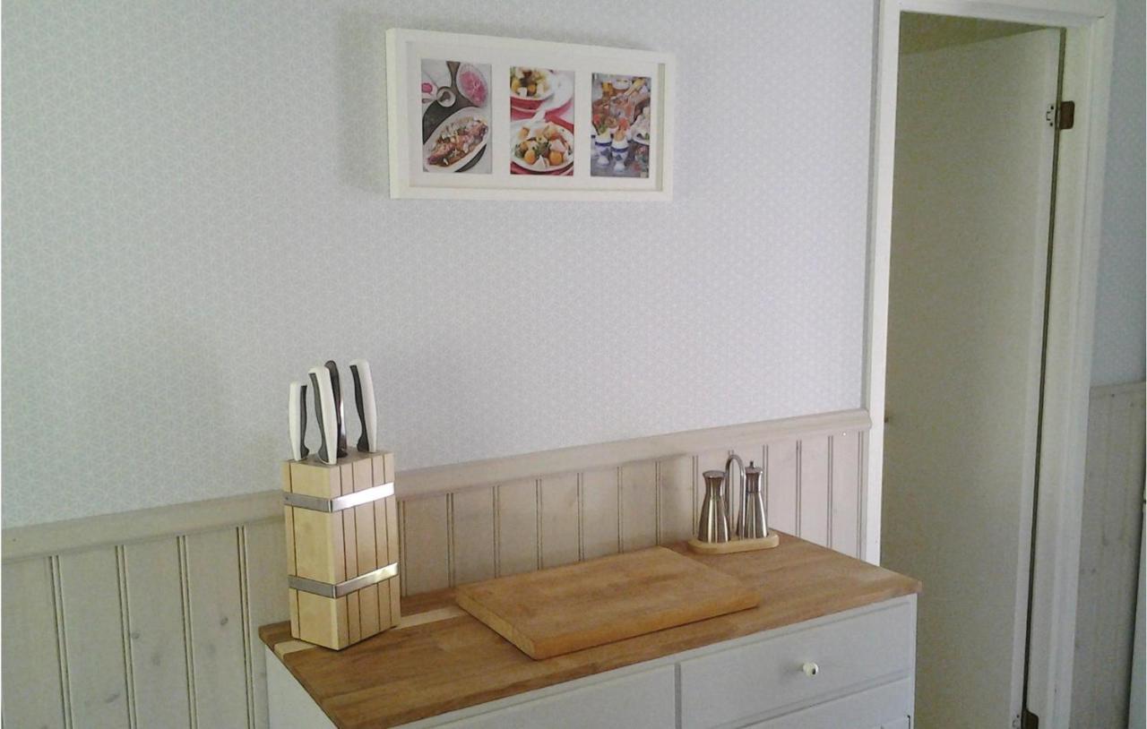 2 Bedroom Lovely Home In Amal Animskog Bagian luar foto